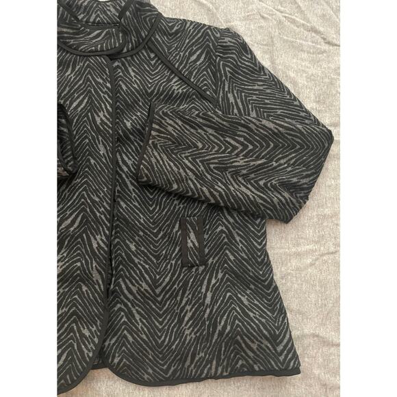 Sandro Sportswear Womens Size XL Black Gray Animal Print Short Coat - Picture 12 of 12